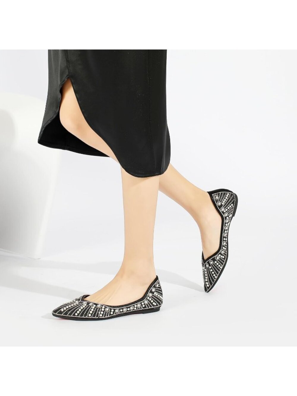 〽️Women's Black 2 Flats Low Heel Comfort Pointed Toe Polyurethane Ballet Shoes